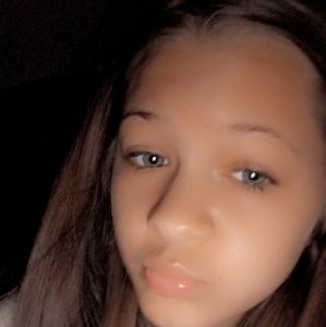 Meet your Posher, Mackenzie